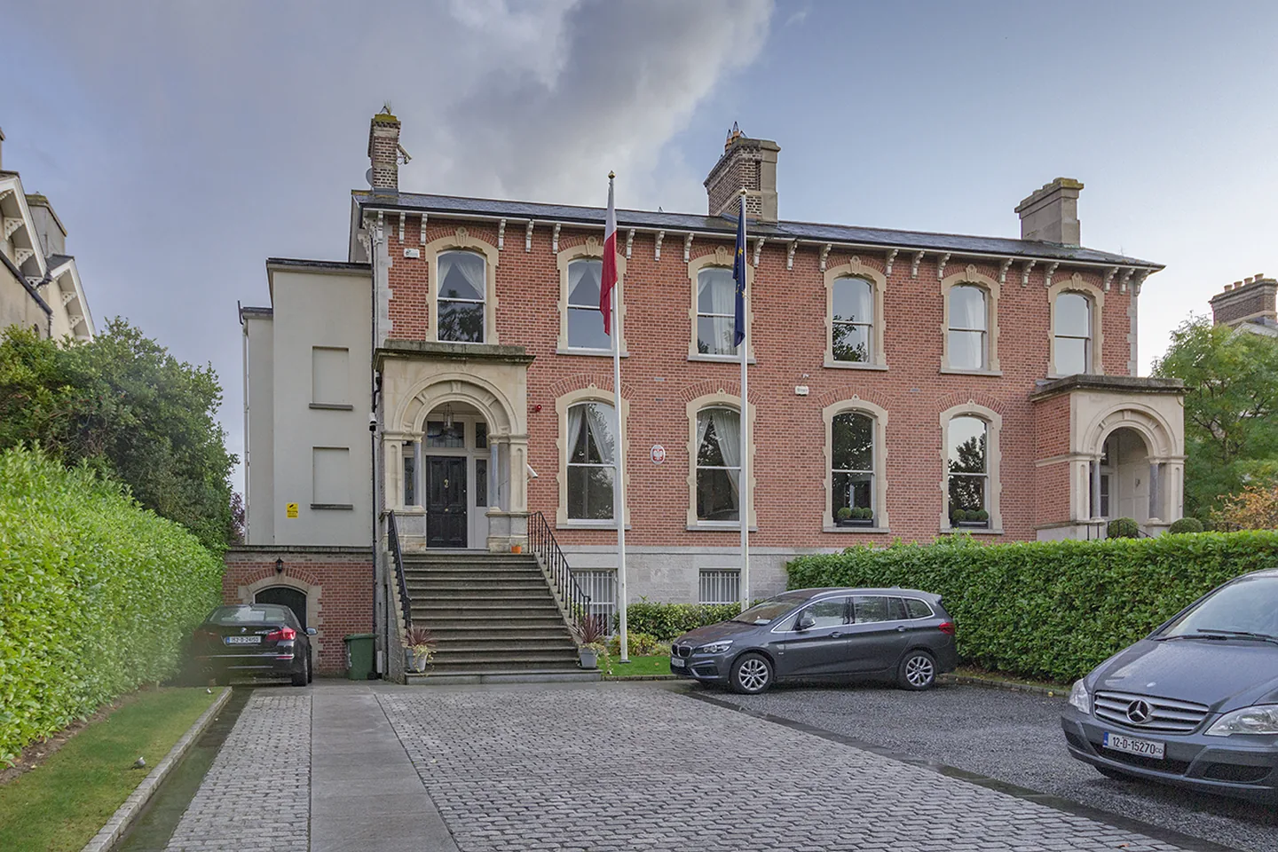 Ambasada Rzeczypospolitej Polskiej w Dublinie.